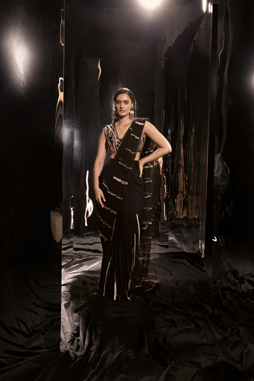 Black Embroidered Saree Set With Sleeveless Blouse