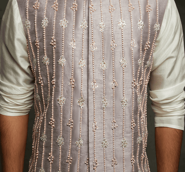 Off White Kurta With Embroidered Lilac Bundi