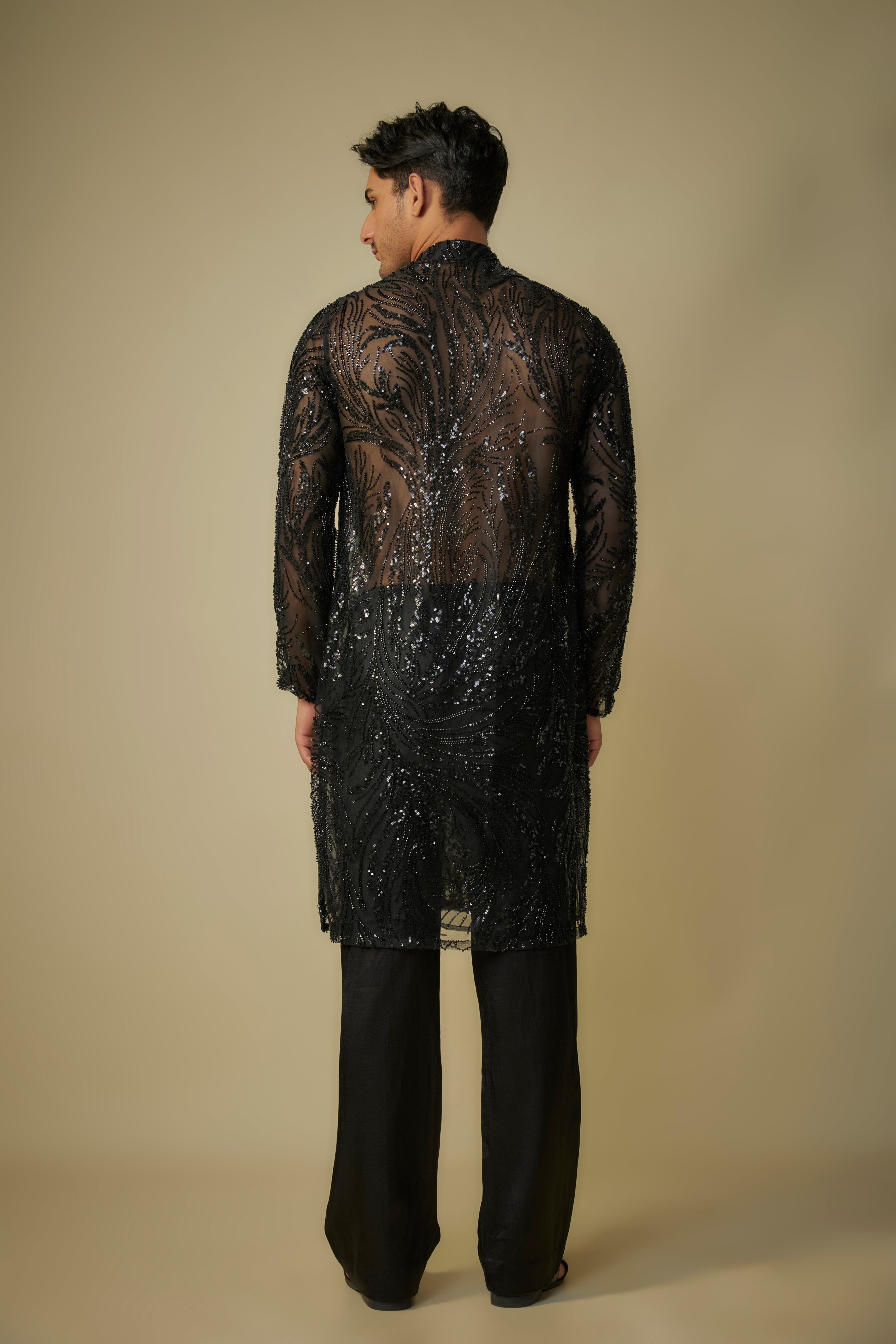 black embroiderd kurta set