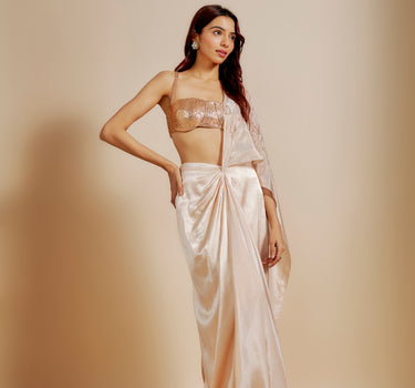 Peach Skirt Saree With Rose Gold Blouse